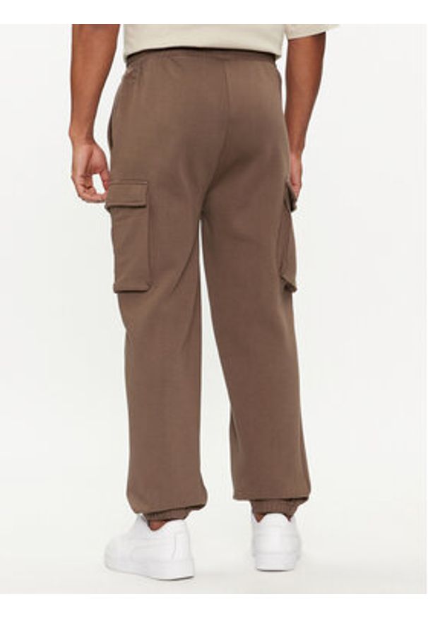 outhorn - Outhorn Spodnie dresowe OTHAW23TTROM513 Khaki Regular Fit. Kolor: brązowy. Materiał: bawełna