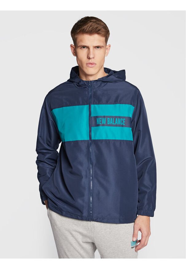 New Balance Wiatrówka MJ23900 Granatowy Relaxed Fit. Kolor: niebieski. Materiał: syntetyk
