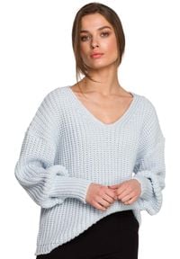 MOE - Sweter V- Neck z Szerokim Ściągaczem - Błękitny. Kolor: niebieski. Materiał: akryl