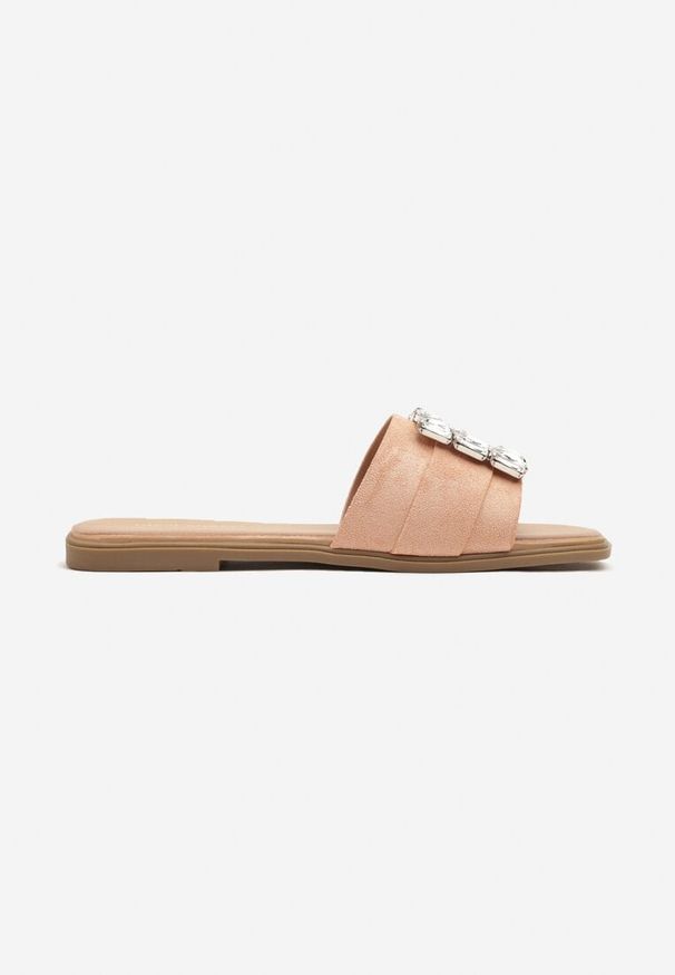 Renee - Pomarańczowe Klapki z Metaliczną Ozdobą Amoella. Okazja: na co dzień. Kolor: pomarańczowy. Materiał: jeans. Wzór: aplikacja. Styl: elegancki, casual