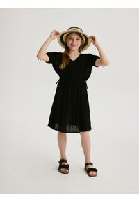 Reserved - Wiskozowa sukienka - czarny. Kolor: czarny. Materiał: wiskoza #1