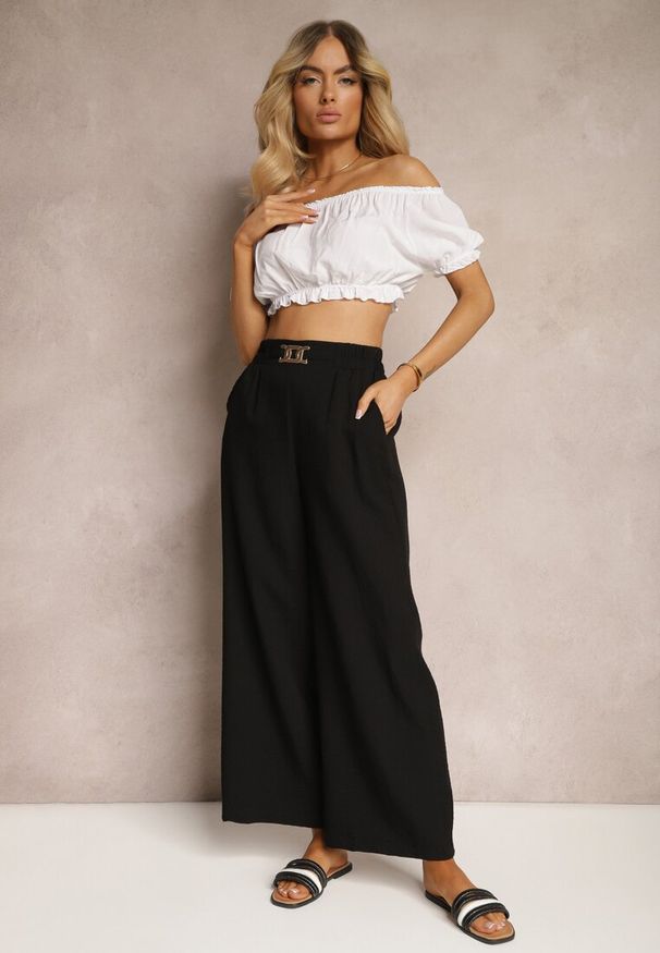 Renee - Czarne Spodnie z Szerokimi Nogawkami w Stylu Palazzo High Waist z Gumką w Pasie z Ozdobnym Elementem Ellsiana. Okazja: na co dzień. Stan: podwyższony. Kolor: czarny. Materiał: bawełna. Styl: elegancki, casual
