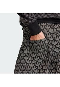 Adidas - adidas Jeansy Monogram KC6380 Szary Loose Fit. Kolor: szary #3