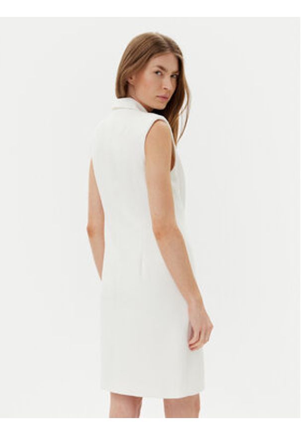 DKNY Sukienka koktajlowa DD5U1H66 Écru Slim Fit. Materiał: syntetyk. Styl: wizytowy