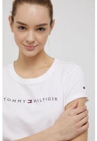 TOMMY HILFIGER - Tommy Hilfiger komplet piżamowy kolor biały bawełniana. Kolor: biały. Materiał: bawełna. Długość: krótkie #5