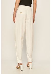 Miss Sixty - Spodnie. Stan: podwyższony. Kolor: biały. Materiał: tkanina, bawełna. Wzór: gładki #4