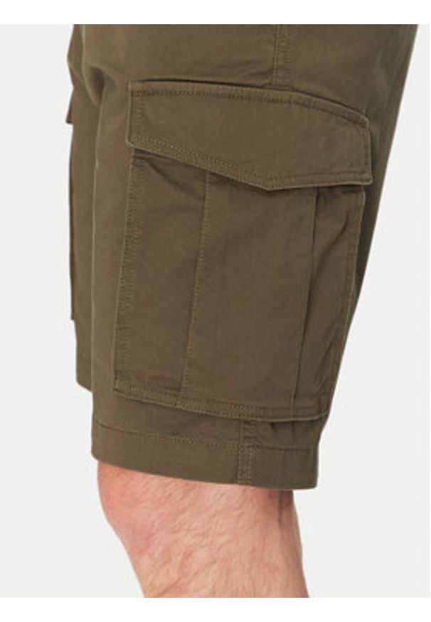 GANT - Gant Szorty materiałowe 205069 Khaki Relaxed Fit. Kolor: brązowy. Materiał: bawełna