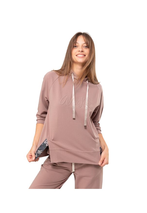 Różowa Modna Damska Bluza Z Kapturem Anekke. Okazja: na co dzień. Typ kołnierza: kaptur. Kolor: różowy. Materiał: materiał, jeans. Wzór: nadruk. Styl: sportowy, elegancki, casual