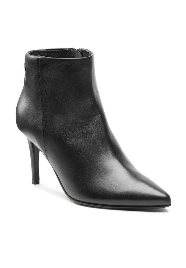 Botki Solo Femme. Kolor: czarny