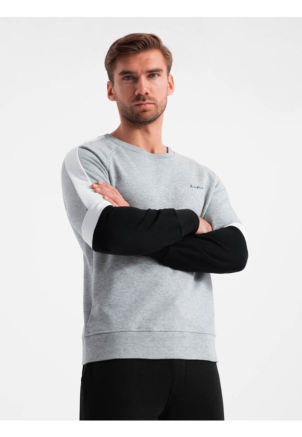 Ombre Clothing - Trójkolorowa męska bluza dresowa z raglanowymi rękawami – szara V1 OM-SSNZ-22FW-003 - XXL. Okazja: na co dzień. Kolor: szary. Materiał: dresówka. Długość rękawa: raglanowy rękaw. Wzór: nadruk. Styl: sportowy, casual