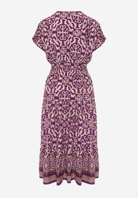 Renee - Ciemnofioletowa Sukienka z Bawełny z Trójkątnym Dekoltem i Gumką w Talii Zapinana na Guziki Lavlea. Okazja: na co dzień. Kolor: fioletowy. Materiał: bawełna. Długość rękawa: krótki rękaw. Sezon: lato. Typ sukienki: proste. Styl: casual, wizytowy #4