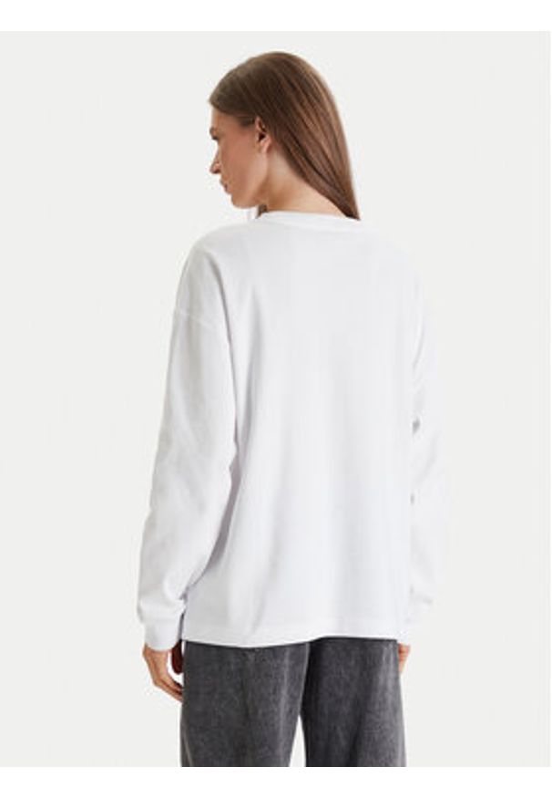 Calvin Klein Jeans Bluza Monologo LV047E211G Biały Oversize. Kolor: biały. Materiał: bawełna