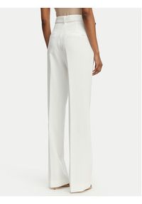 Guess Spodnie materiałowe W6GB05 W1765 Biały Regular Fit. Kolor: biały. Materiał: syntetyk #8