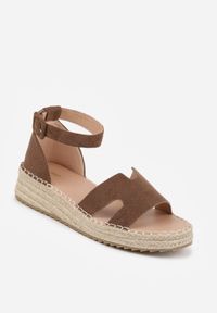 Renee - Brązowe Sandały VICES na Koturnie z Plecionką i Wycięciami przy Cholewce Celanele. Okazja: na co dzień. Zapięcie: sprzączka. Kolor: brązowy. Wzór: ażurowy. Sezon: lato. Obcas: na koturnie. Styl: wakacyjny, casual, elegancki #4