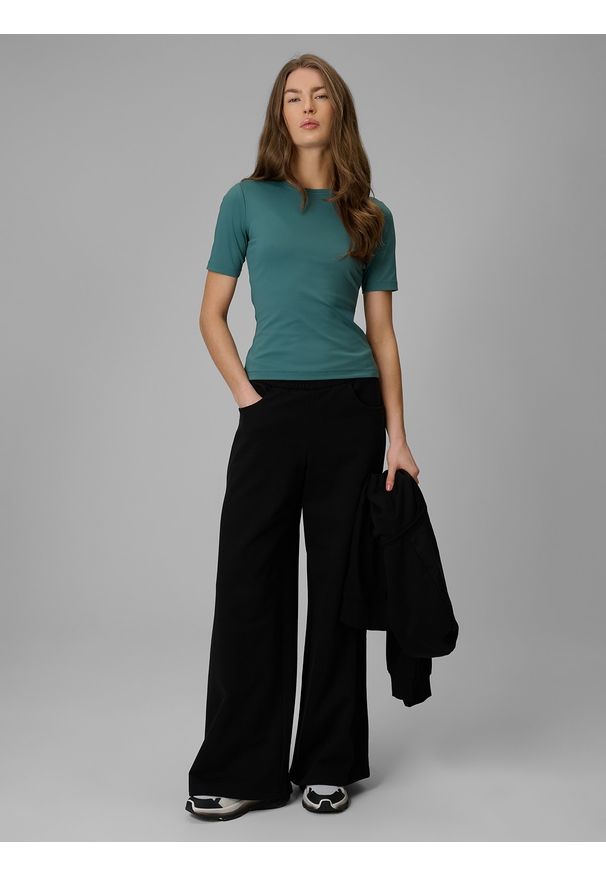 4f - 4F T-shirt slim gładki damski - turkusowy S. Okazja: na co dzień. Kolor: turkusowy. Materiał: materiał, syntetyk. Wzór: gładki. Styl: casual