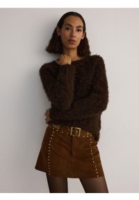 Reserved - Zamszowa spódnica mini - brązowy. Kolor: brązowy. Materiał: zamsz #1