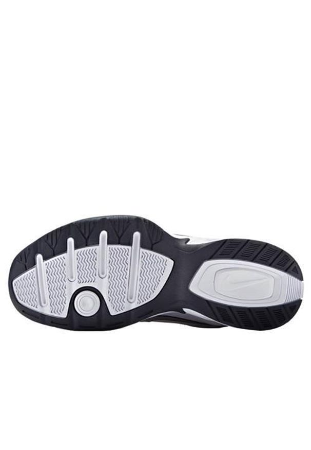 Buty do chodzenia męskie Nike Air Monarch IV. Zapięcie: sznurówki. Kolor: biały, wielokolorowy. Materiał: skóra, syntetyk, tkanina, materiał. Szerokość cholewki: normalna. Sport: turystyka piesza