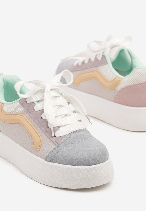 Born2be - Niebiesko-Fioletowe Sneakersy w Stylu Klasycznych Tenisówek na Platformie Nurimea. Okazja: na co dzień. Kolor: niebieski. Materiał: jeans. Obcas: na platformie