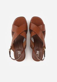 Renee - Jasnobrązowe Sandały na Platformie i Koturnie z Geometryczną Cholewką Adrasithise. Zapięcie: sprzączka. Kolor: brązowy. Wzór: geometria. Obcas: na koturnie #4