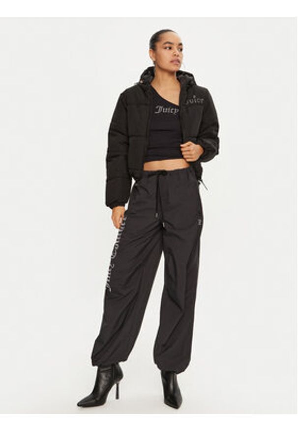 Juicy Couture Kurtka zimowa Margie JCOIJ224553 Czarny Regular Fit. Kolor: czarny. Materiał: syntetyk. Sezon: zima