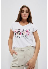 MOODO - Bawełniany t-shirt z napisem biały. Kolor: biały. Materiał: bawełna. Wzór: napisy