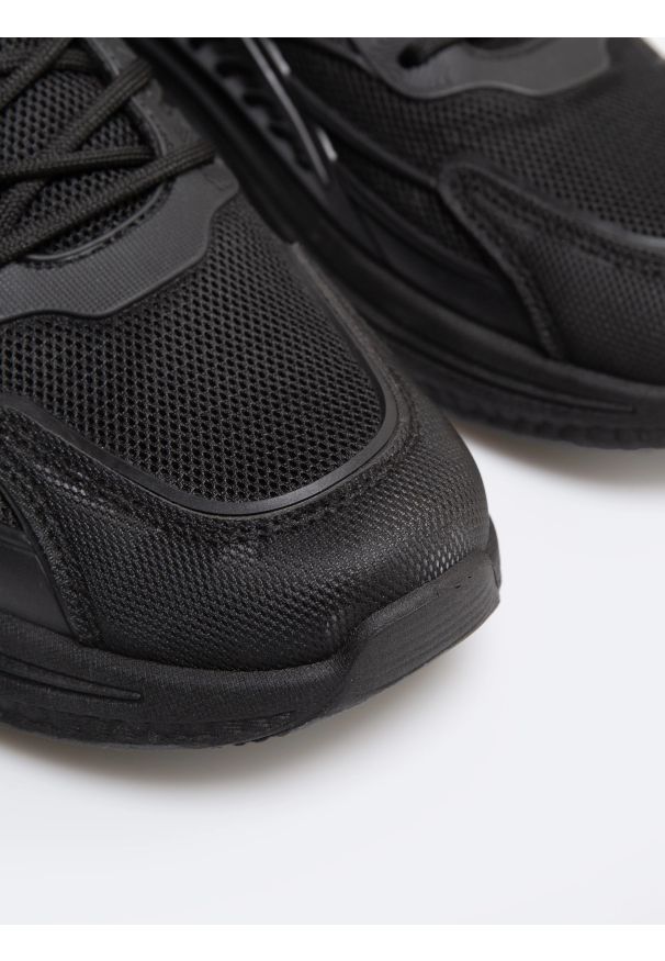 Big-Star - Sneakersy męskie czarne RR174559 906. Okazja: na co dzień. Kolor: czarny. Sport: turystyka piesza
