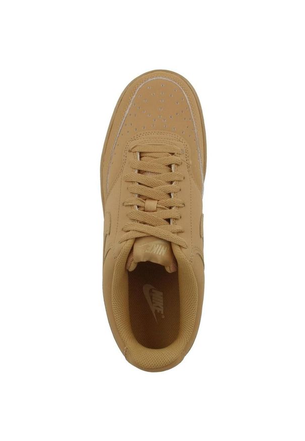 Buty do chodzenia męskie Nike Court Vision LO. Zapięcie: sznurówki. Kolor: żółty, wielokolorowy. Materiał: skóra, syntetyk, tkanina, materiał. Szerokość cholewki: normalna. Model: Nike Court. Sport: turystyka piesza