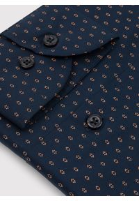 Pako Lorente - PAKO LORENTE – Granatowa koszula męska mikrowzór. Kolor: niebieski. Materiał: bawełna, elastan. Długość rękawa: długi rękaw. Długość: długie. Sezon: wiosna, lato #4