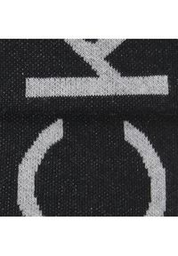 Calvin Klein Szalik Logo Reverso Tonal Scarf 40X180 K60K611117 Czarny. Kolor: czarny. Materiał: syntetyk