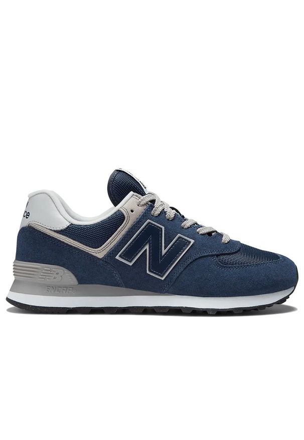 Buty unisex New Balance ML574EVN - granatowe. Okazja: na co dzień. Kolor: niebieski. Materiał: zamsz, materiał, skóra, guma, syntetyk. Szerokość cholewki: normalna. Model: New Balance 574