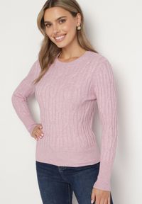Born2be - Jasnoróżowy Sweter z Wiskozą Ozdobiony Tłoczeniem Savinia. Okazja: na spotkanie biznesowe, na co dzień. Kolor: różowy. Materiał: wiskoza. Wzór: aplikacja. Styl: biznesowy, casual, elegancki #4