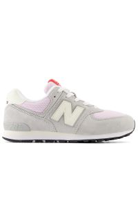 Buty New Balance GC574GNK - szare. Okazja: na co dzień, na uczelnię. Kolor: szary. Materiał: materiał, guma, syntetyk. Szerokość cholewki: normalna. Model: New Balance 574. Sport: turystyka piesza