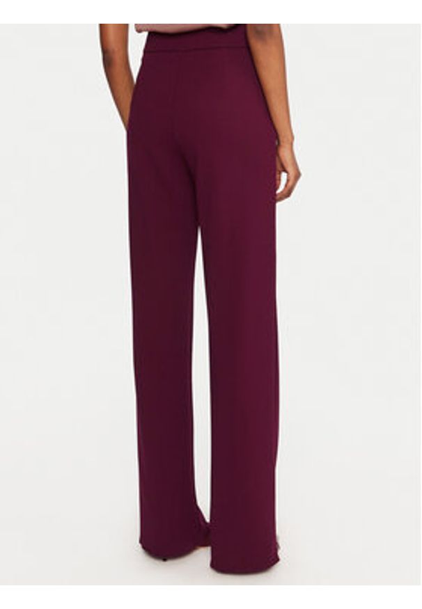 Rinascimento Spodnie materiałowe CFC0126219003 Bordowy Regular Fit. Kolor: czerwony. Materiał: syntetyk