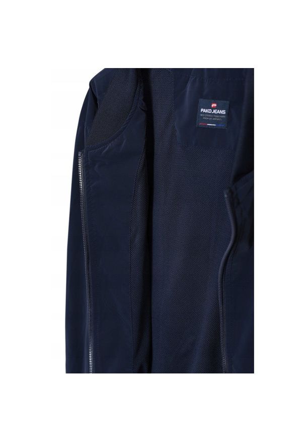 Lekka Kurtka Przejściowa - Bomberka - Pako Jeans - Granatowa. Kolor: niebieski. Materiał: poliester. Sezon: wiosna, jesień