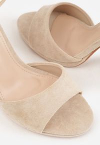 Renee - Beżowe Sandały na Szpilce z Imitacji Zamszu z Zapięciem na Klamerkę przy Pasku Odesei. Zapięcie: pasek. Kolor: beżowy. Materiał: zamsz. Obcas: na szpilce. Styl: elegancki. Wysokość obcasa: wysoki #3