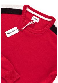 Wrangler - MĘSKI SWETER WRANGLER RETRO CREW SALSA RED W8635P3WN. Kolor: czerwony. Materiał: wełna. Styl: retro #7