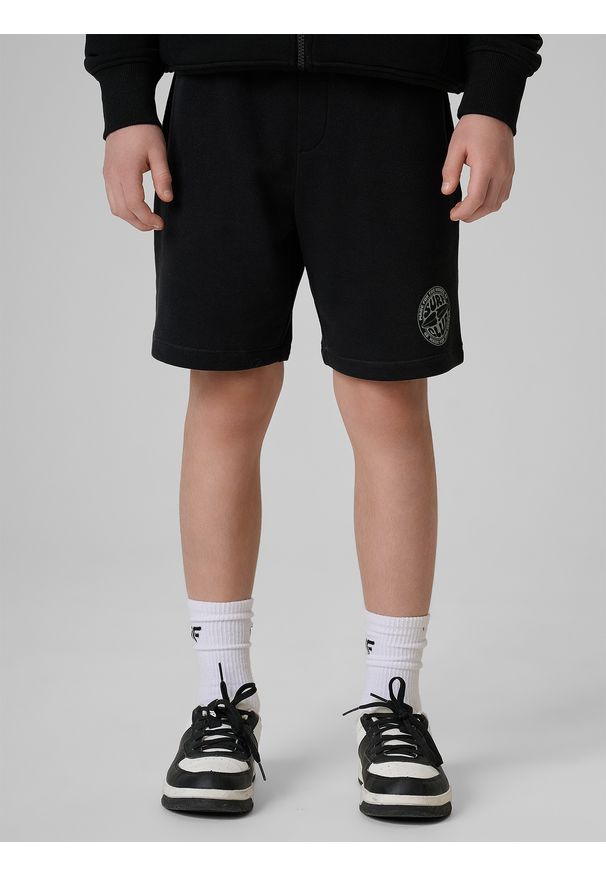 4f - 4F Spodenki dresowe chłopięce - czarne 146 (10-11 lat). Okazja: na co dzień. Kolor: czarny. Materiał: dresówka. Długość: krótkie. Sezon: lato. Styl: casual