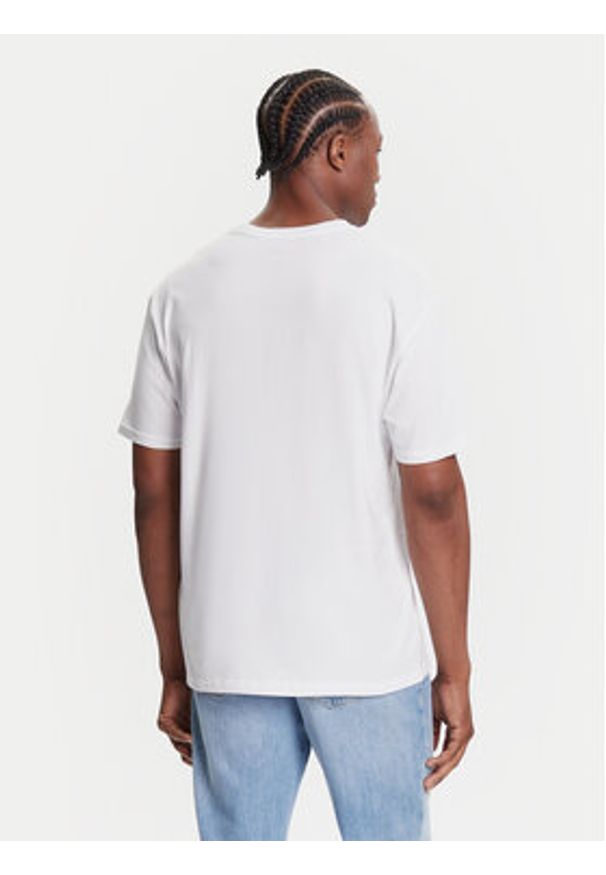 Quiksilver T-Shirt Dna Clicker Tee EQYZT08207 Biały Comfort Fit. Kolor: biały. Materiał: bawełna