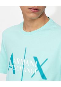 Armani Exchange - ARMANI EXCHANGE - Błękitny T-shirt z logo. Okazja: na co dzień. Kolor: niebieski. Materiał: jeans, bawełna. Wzór: nadruk. Styl: klasyczny, casual #3