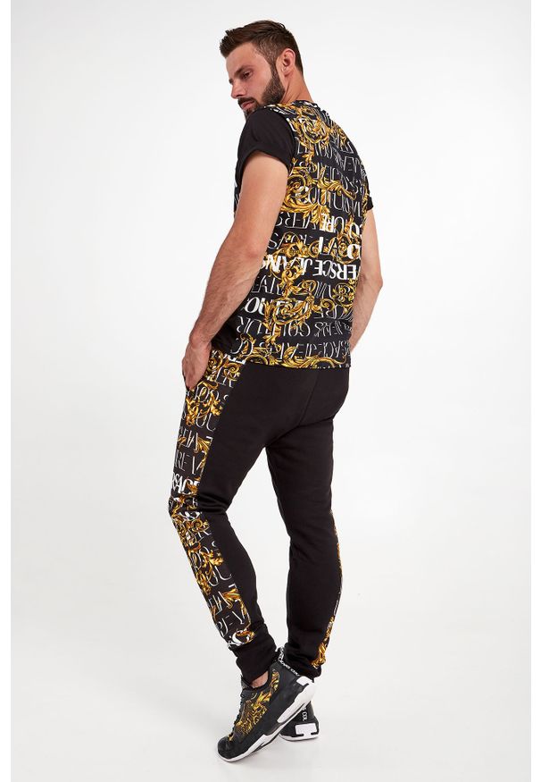Versace Jeans Couture - T-shirt VERSACE JEANS COUTURE. Wzór: aplikacja, nadruk, napisy