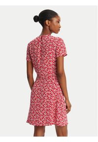Tommy Jeans Sukienka codzienna DW0DW21120 Czerwony Regular Fit. Okazja: na co dzień. Kolor: czerwony. Materiał: wiskoza. Typ sukienki: proste. Styl: casual #5