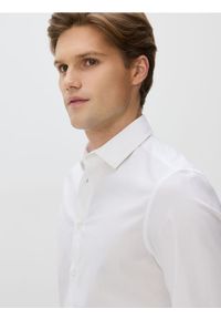 Reserved - Bawełniana koszula slim fit - biały. Kolor: biały. Materiał: bawełna #1