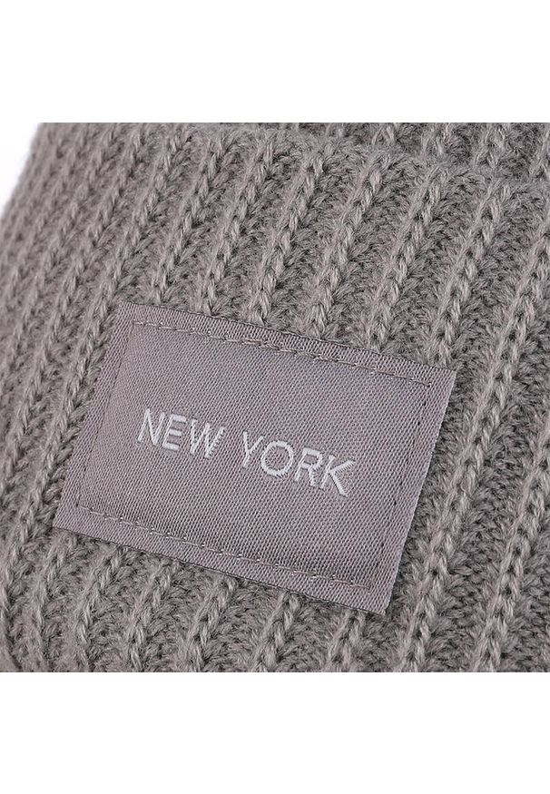 Szara Czapka Damska Moraj. Kolor: szary. Materiał: akryl. Styl: casual