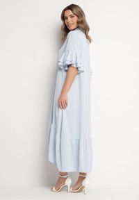 Born2be - Jasnoniebieska Sukienka Koszulowa z Ozdobną Falbanką Daviravie. Okazja: na co dzień. Kolor: niebieski. Typ sukienki: koszulowe. Styl: elegancki, casual, klasyczny #7