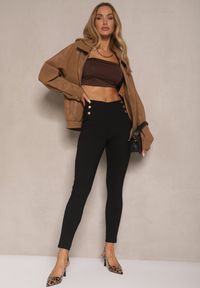 Renee - Czarne Spodnie Skinny z Bawełną i Ozdobnymi Guzikami Arrimarela. Okazja: na co dzień. Stan: podwyższony. Kolor: czarny. Materiał: bawełna. Styl: klasyczny, casual #5