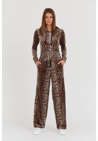 Juicy Couture - JUICY COUTURE Spodnie dresowe Bexley Leopard Velour Track Pants. Kolor: brązowy. Materiał: dresówka #2