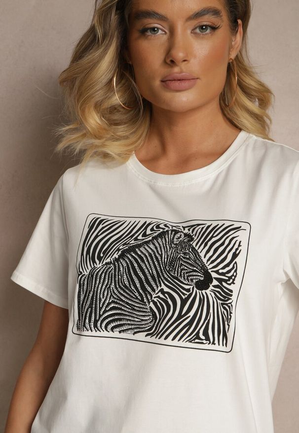 Renee - Biały Bawełniany T-shirt Oversize z Nadrukiem Imitującym Zebrę Nalornis. Okazja: na co dzień. Kolor: biały. Materiał: bawełna. Wzór: motyw zwierzęcy, nadruk. Styl: casual, elegancki
