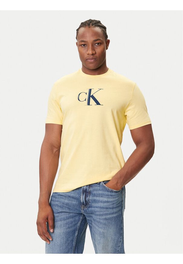 Calvin Klein Jeans T-Shirt Center Monogram LV04RC857G Żółty Regular Fit. Kolor: żółty. Materiał: bawełna