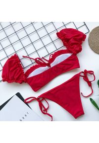 Intica - Bikini z rękawkiem na lato z trwałego materiału Saskia. Kolor: czerwony. Materiał: materiał #6