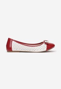 Born2be - Biało-Czerwone Balerinki Talilia. Nosek buta: okrągły. Zapięcie: bez zapięcia. Kolor: biały. Materiał: skóra ekologiczna, lakier. Szerokość cholewki: normalna. Wzór: ażurowy, aplikacja #6